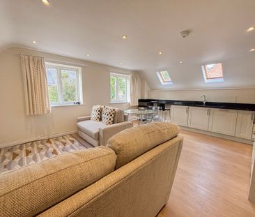 2 bed apartment to rent in Monmouth Close, Kenilworth, CV8 - Photo 1