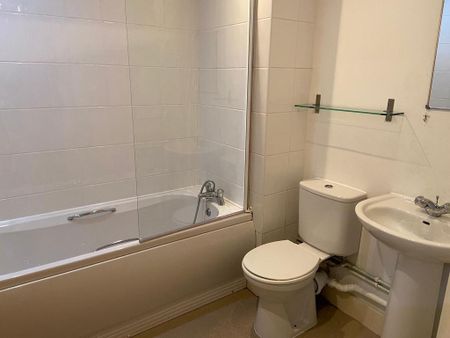 Studio to rent - Photo 2