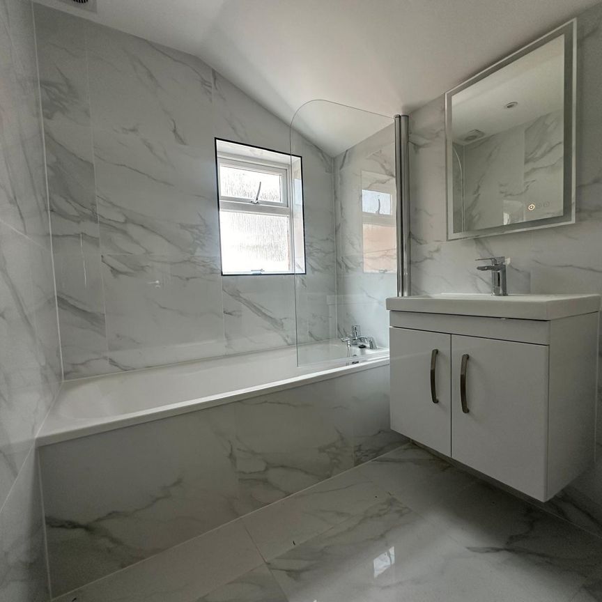 One-Bedroom Studio - Photo 1