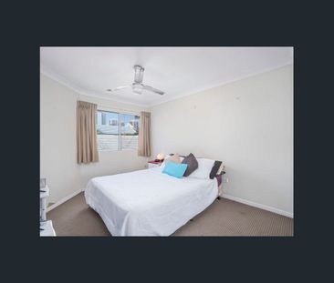 27/37 Peninsular Drive, Surfers Paradise, Qld 4217 - Photo 2