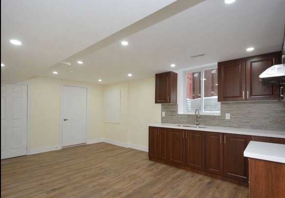 For Lease - 833 Mays Crescent Unit# Bsmt, Mississauga, Ontario - Photo 1