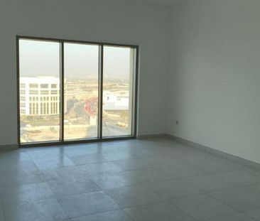Prime Location | Spacious 2 Br | Amazing View - Photo 5