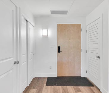 For Lease - 121 Mary Street Unit# 414, Clearview, Ontario - Photo 2