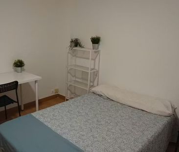 Calle Cataluña, Getafe, Community of Madrid 28903 - Foto 2