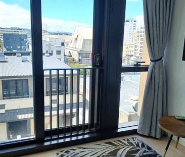 Stunning New One-Bedroom Apartment in the Heart of Te Aro, Wellington - Photo 5