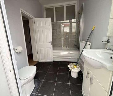 Ground Floor Flat, Quadrant Road, Thornton Heath, Surrey, CR7 - Photo 5