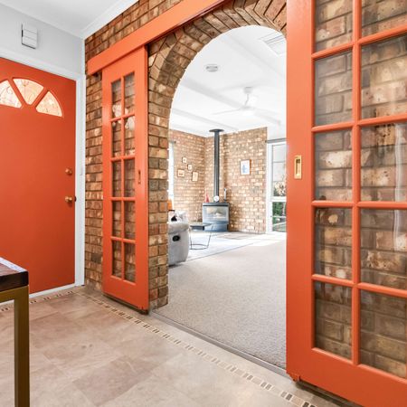 1/1 Massey Close - Photo 2