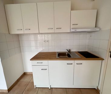 Location Appartement 2 pièces 28m² - Photo 3