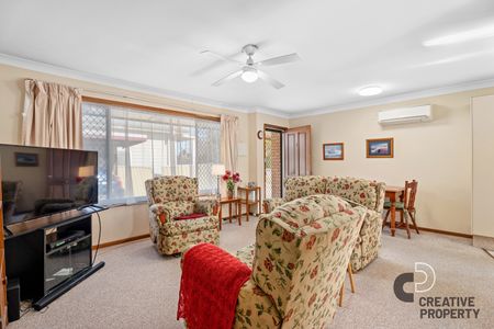 Low Maintenance Living in Heart of Shortland - Photo 5