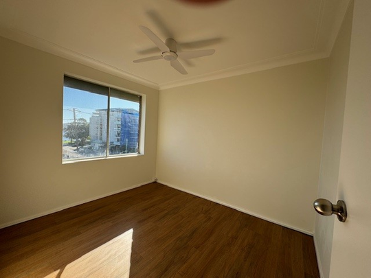 Central Belmont Apartment - Photo 1