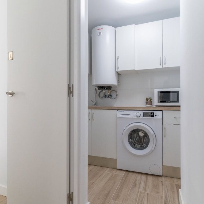 Room in Villaverde Alto - Photo 1