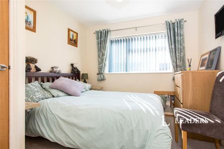 2 bedroom bungalow to rent - Photo 4