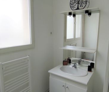 Location Appartement 1 pièce 18m² ORLEANS 45000 - Photo 4