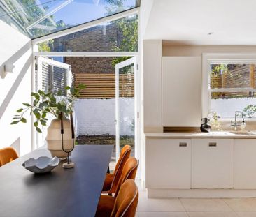 3 bedroom terraced house to rent - Photo 5