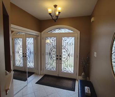For Lease - 21 Bowkett Drive, Richmond Hill, Ontario - Photo 2