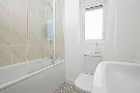 Crompton Way, Ogmore-by-Sea, BRIDGEND - Photo 2