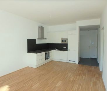 Moderne 2-Zimmer Wohnung mit Lift, großer Loggia und Garagenplatz - Photo 1