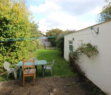 1 bedroom in a house share to rent - Photo 4