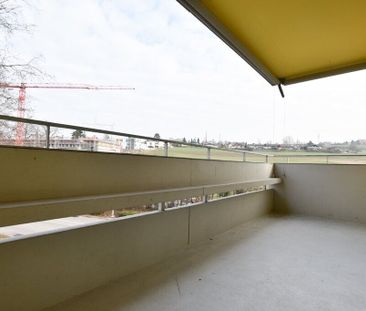 Bright apartment with modern kitchen and bathroom - Photo 3