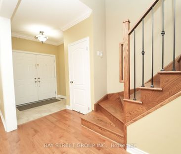 Detached Home For Lease | E8126526 - Photo 6