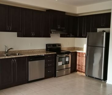 For Lease - 13 Telegraph Street, Brampton, Ontario - Photo 5