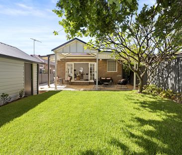 8 Rostherne Avenue, Croydon NSW 2132 - House For Rent | Domain - Photo 3