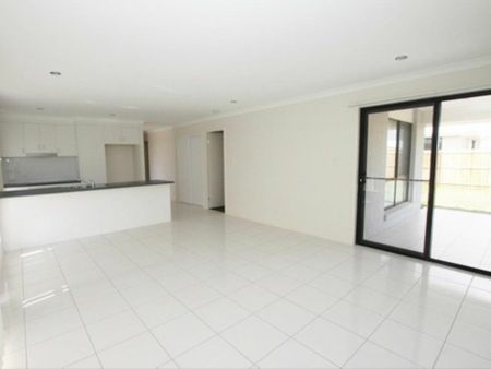 Low-Maintenance Family Home in Gracemere - Photo 2