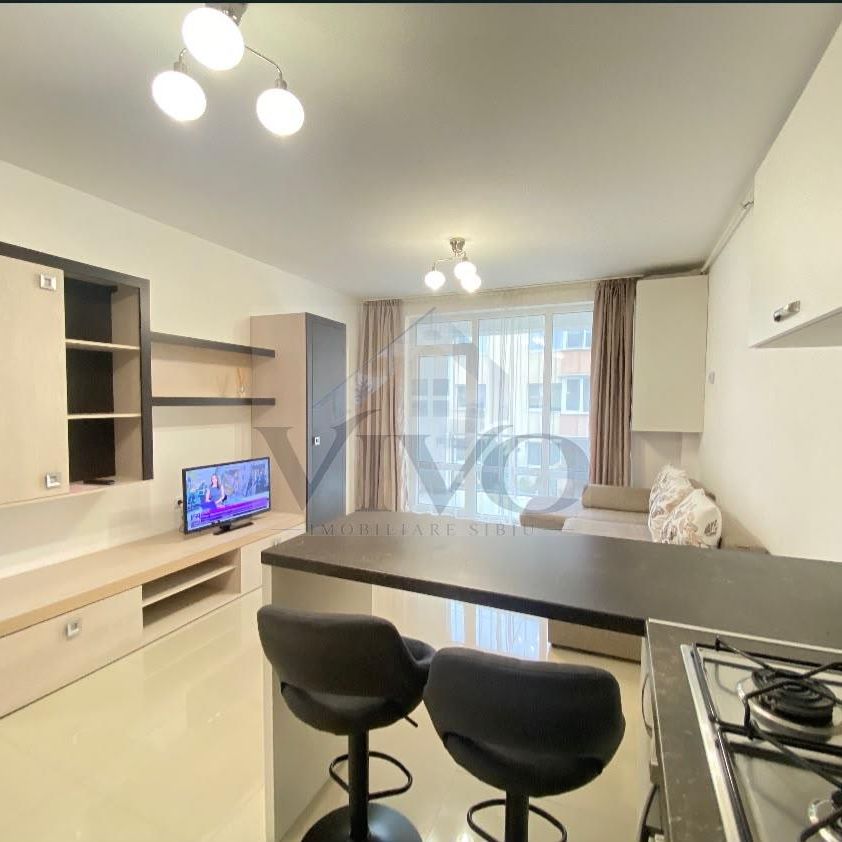 Apartament de inchiriat in Sibiu - 2 camere, etaj 1, cu balcon si loc de parcare, Cartierul Arhitectilor de inchiriat - Photo 1