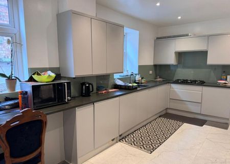 Room in a Shared House, Upperton Road, LE3 - Photo 5