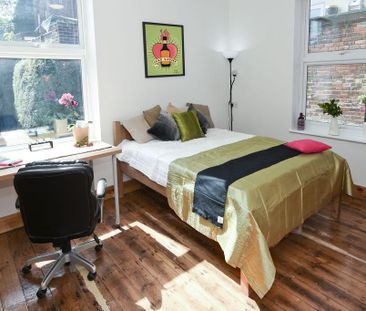 5 bedroom flat to rent - Photo 2