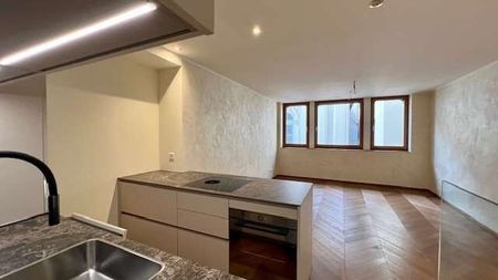 Exclusive luxury duplex for rent in the heart of Via Nassa - Lugano - Photo 2