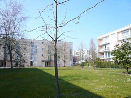 Location Appartement 3 pièces 82m² SARAN 45770 - Photo 3