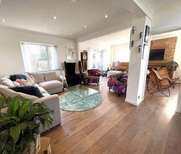 4 bedroom detached house to rent - Photo 1