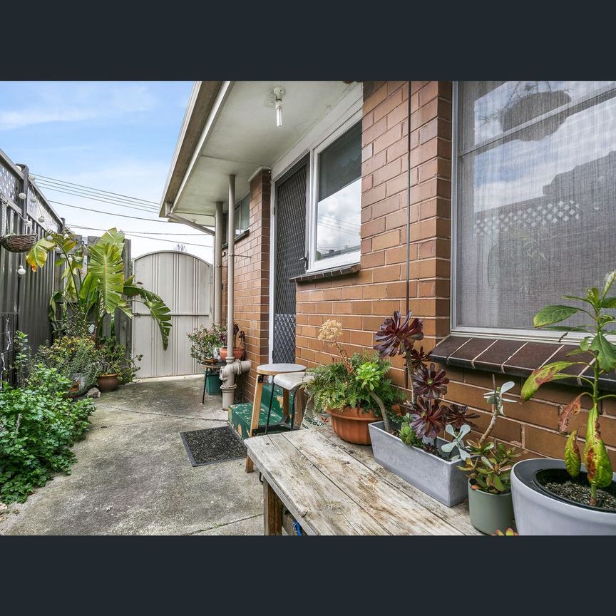 1/27 Grandview Street, Glenroy, Vic 3046 - Photo 1