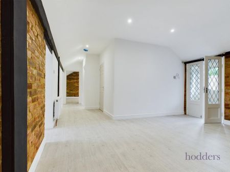 3 bedroom bungalow to rent - Photo 3