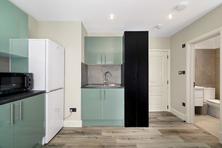 Studio Flat, Dartmouth Road, NW2 - Photo 2