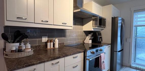 Maison semi détaché, 53 pieds x 18 pieds avec sous-sol 3 chambre à coucher - Photo 2