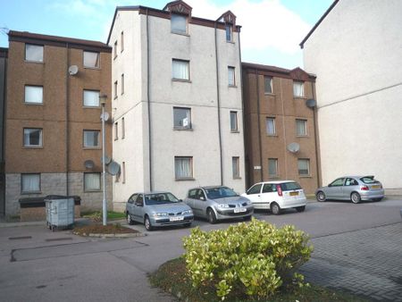 2 bedroom flat to rent - Photo 5