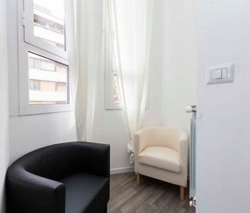 Via Paolo Bassi, Milan, Lombardy 20159 - Photo 1