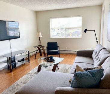 Edmonton Furnished Condo Rental in West - Main floor furnished cond... - Photo 3