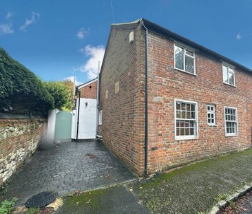 1 bedroom ground floor flat to rent - Photo 1