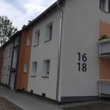 2-Zimmer-EG-Wohnung mit Balkon, vollständig renoviert! - Photo 3