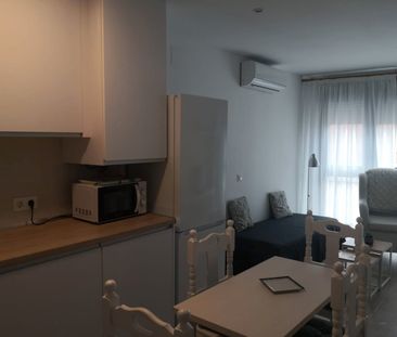 Apartamento de alquiler en Calle Cabo Finisterre, 12, El Rinconcillo - Photo 4