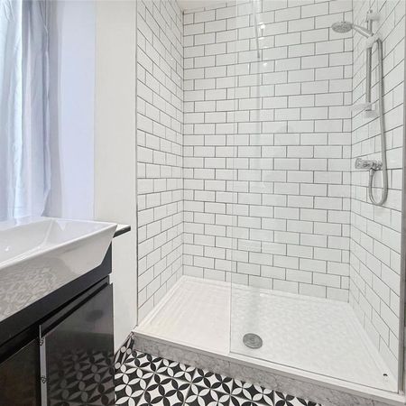 1 bedroom property to rent - Photo 3