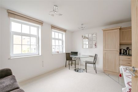 Cookham Road, Maidenhead, Berkshire, SL6 flat to rent - Photo 2