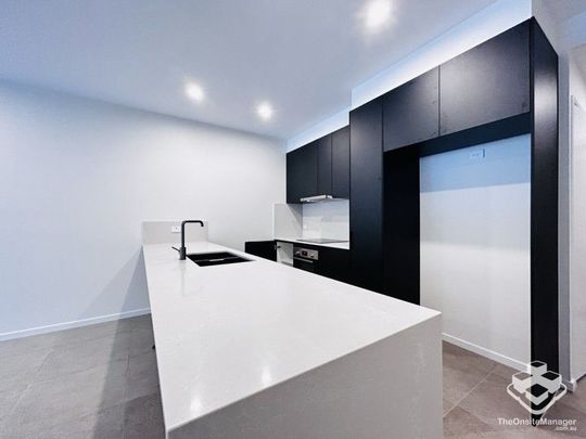 Modern Apartments ( EV 10amp Power Point ) - Photo 1