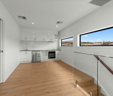 Apartment Convenience, House Like Living - Photo 4