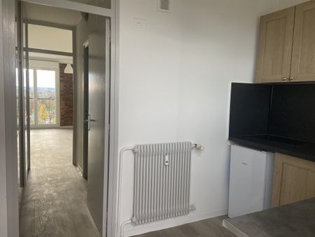 Appartement RUE HOURELLE - Photo 3