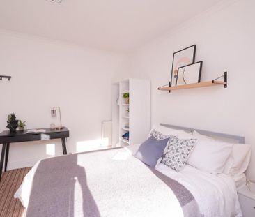 1 bedroom in a house share to rent - Photo 4