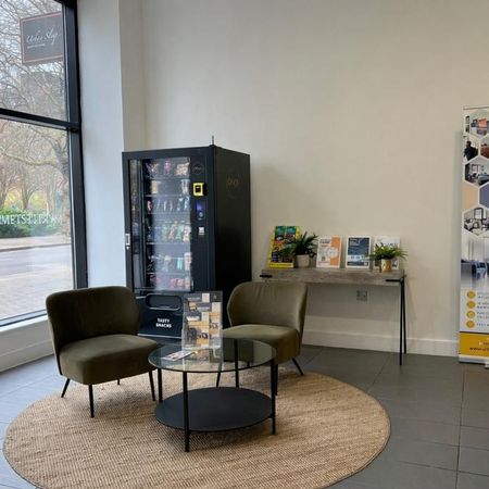 Studio to rent - Photo 3